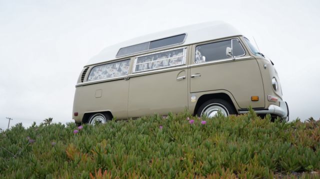 1970 Volkswagen Bus/Vanagon Safare Camper - photo 2