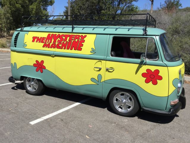 1970 Volkswagen Bus/Vanagon Scooby do van