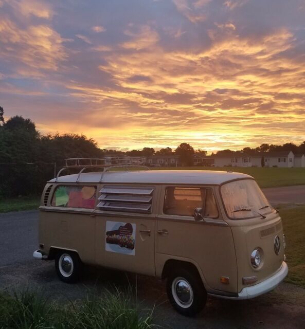 1970 Volkswagen Bus/Vanagon Tan - photo 12