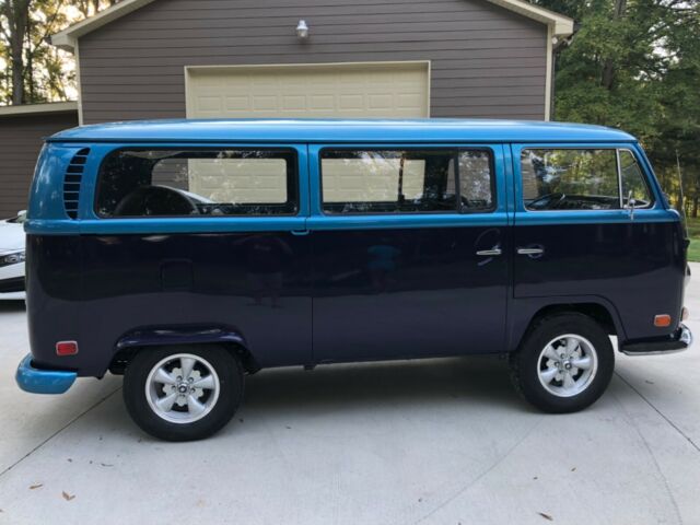1970 Volkswagen Bus/Vanagon