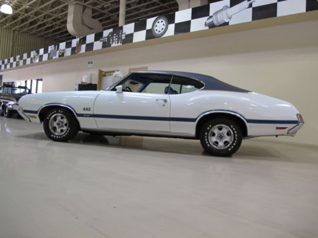1970 Oldsmobile Cutlass 442 - photo 5