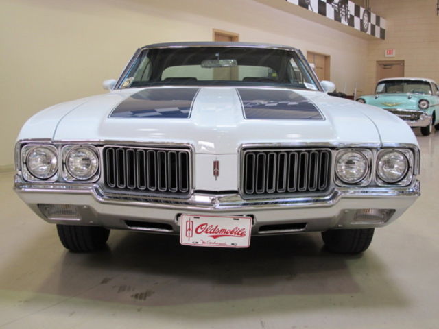 1970 Oldsmobile Cutlass 442 - photo 2