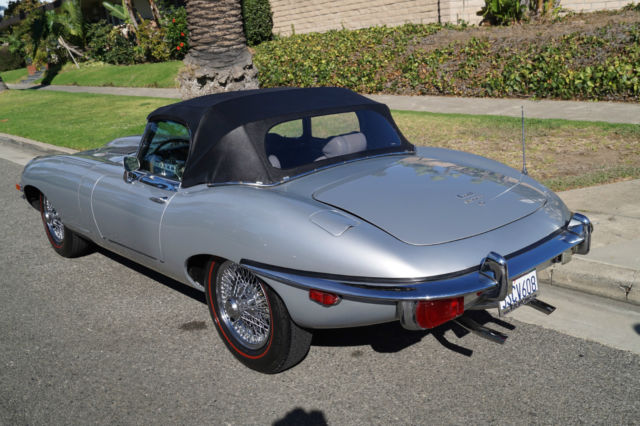 1970 Jaguar E-Type Light Gray Leather - photo 11