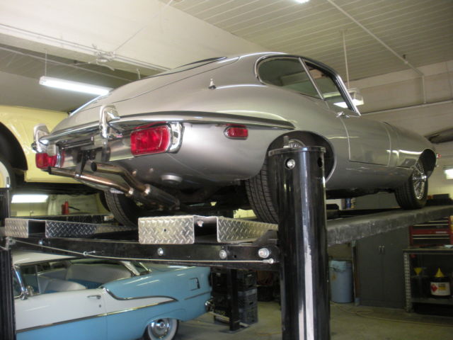 1970 Jaguar E-Type - photo 2