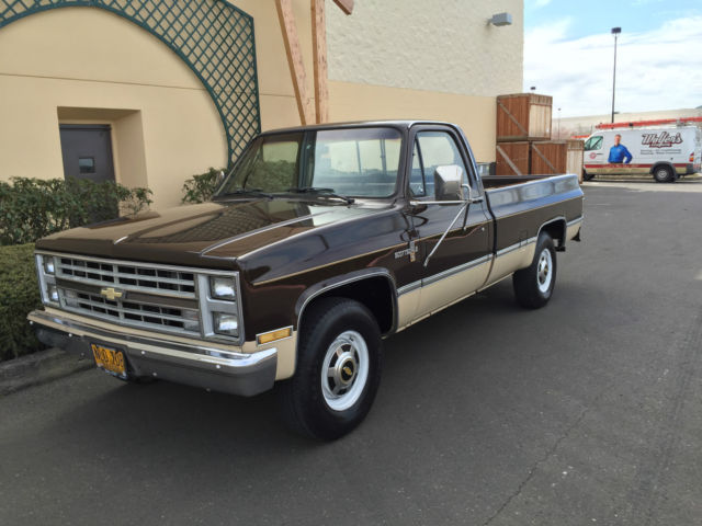 1985 Chevrolet C/K Pickup 2500 1985 CHEVY SCOTTDALE C20 LOW MILES - photo 2