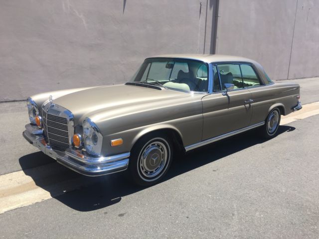 1971 280se 3.5 coupe fully restored floor shift AC USA model 1971 Mercedes-Benz 200-Series