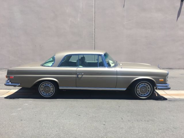 1971 Mercedes-Benz 200-Series - photo 4