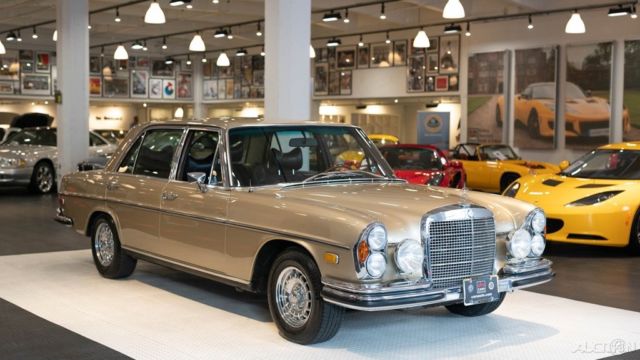 1971 Mercedes-Benz 300-Series 300SEL 6.6 - photo 7