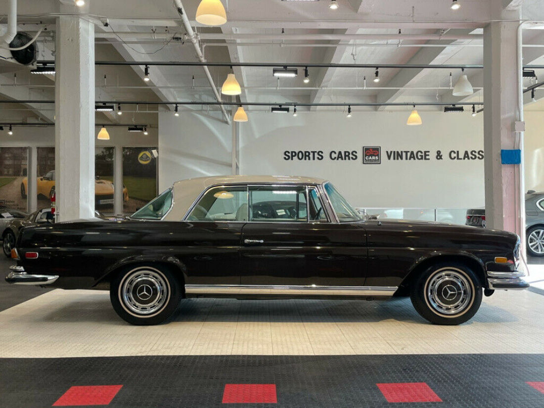 1971 Mercedes-Benz 200-Series 3.5 - photo 6