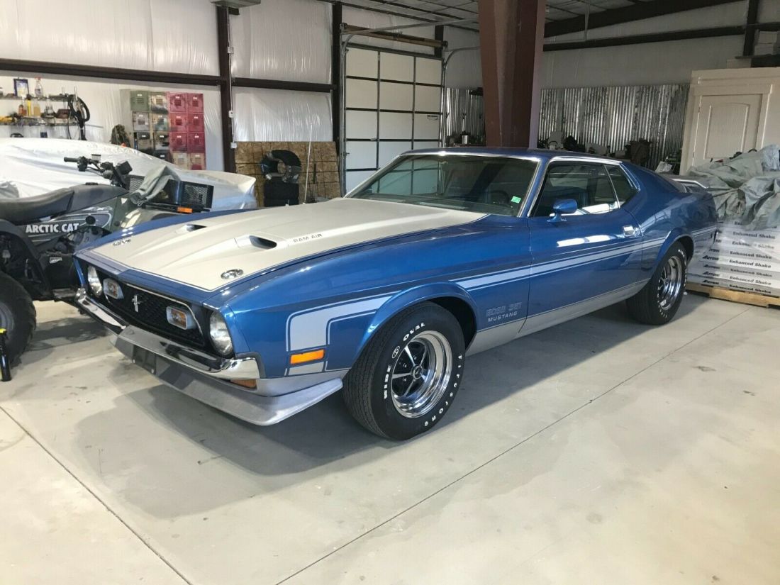 1971 351 BOSS FASTBACK COMPLETE DOCUMENTATION TO FACTORY SPECS.11250 ORIG MILES 1971 Ford Mustang