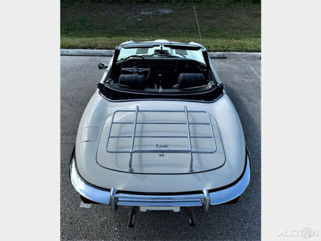 1971 Jaguar E-Type 4.2L V6 - photo 11