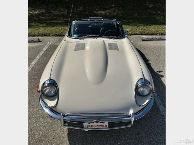 1971 Jaguar E-Type 4.2L V6 - photo 4