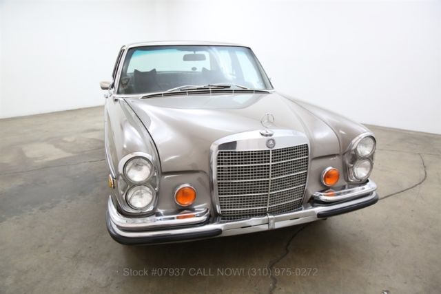 1971 Mercedes-Benz 200-Series 4.5 Sedan - photo 4