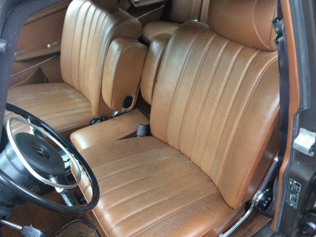 1971 Mercedes-Benz 200-Series - photo 7