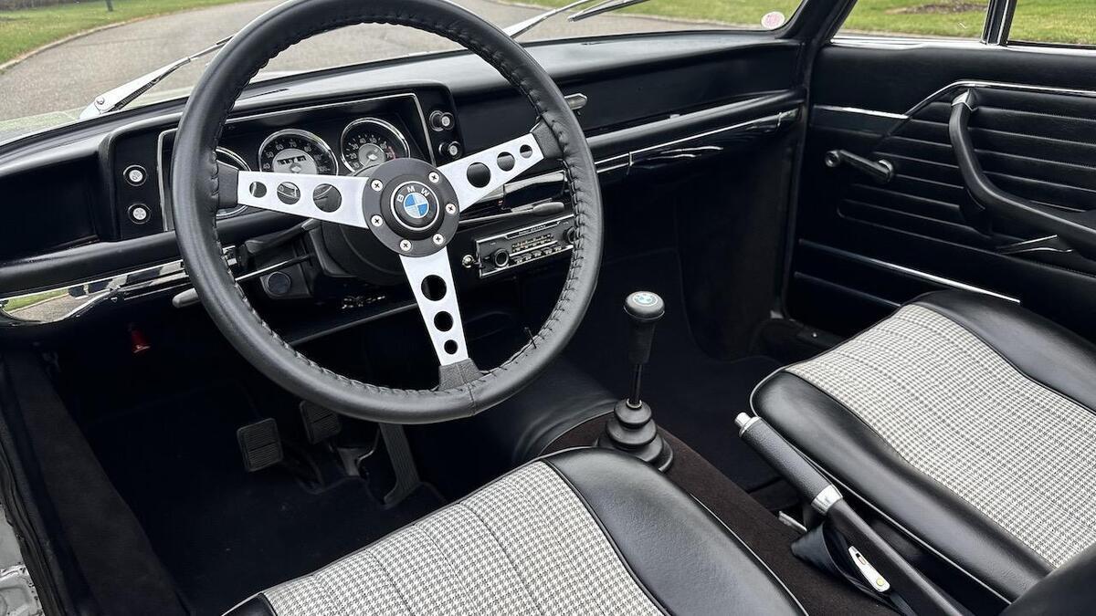 1971 BMW 1600 Cabriolet Convertible - photo 3