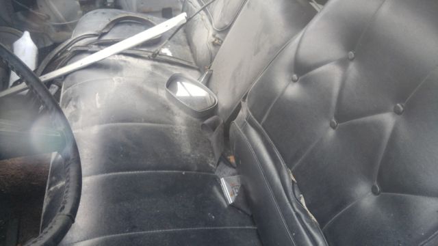 1971 Buick Riviera two door sedan - photo 5