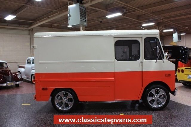 1971 GMC P10 Value-Van Custom P10 - photo 2