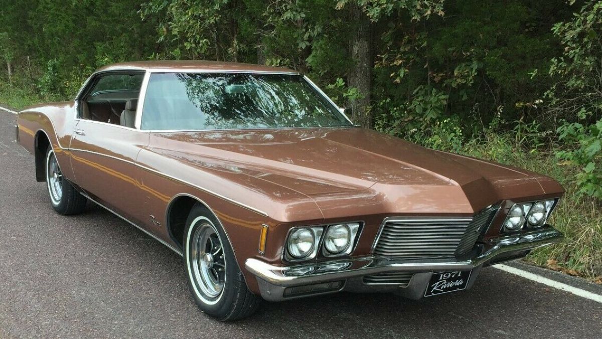 1971 Buick "Boat Tail" Riviera, bought from original owner's family. Unrestored 1971 Buick Riviera