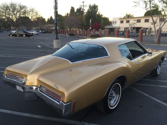 1971 Buick Boat tail Riviera 1971 Buick Riviera