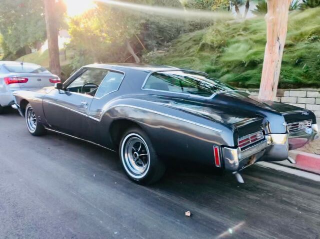 1971 Buick Riviera - photo 2