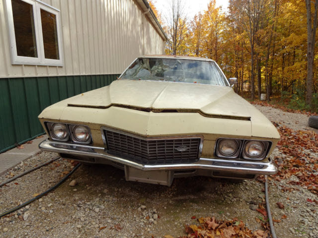 1971 Buick Riviera 2 dr. - photo 3