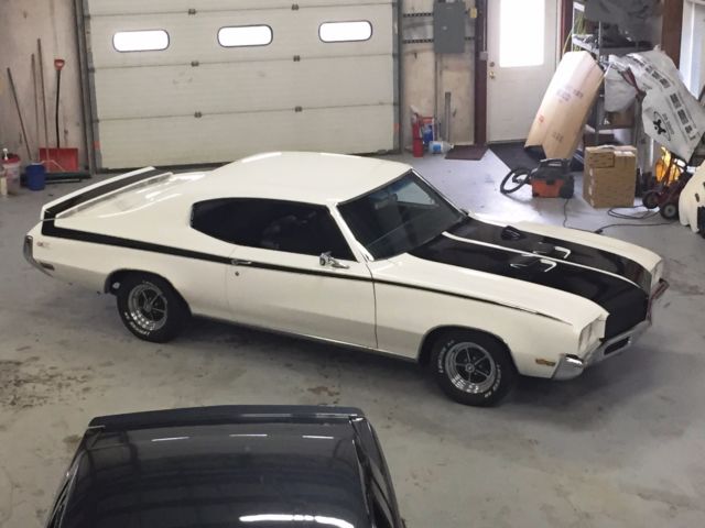 1971 Buick Skylark, GSX badging, 350 fresh paint 1971 Buick Skylark