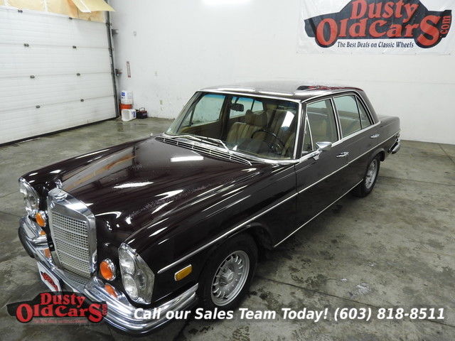 1971 Burgundy Runs Drives Body Inter Vgood 4.5L V8! 1971 Mercedes-Benz 200-Series Runs Drives Body Inter Vgood 4.5L V8