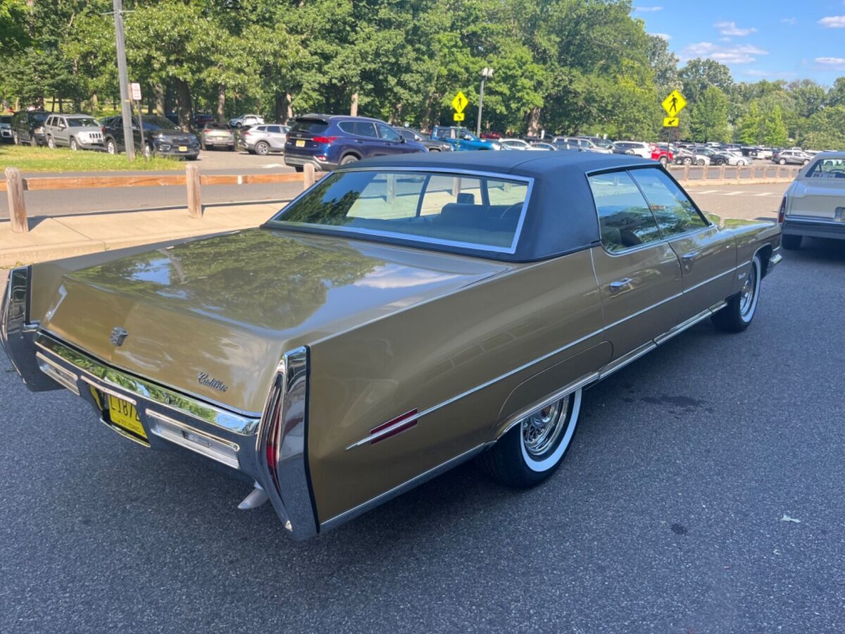 1971 Cadillac DeVille Sedan - photo 5