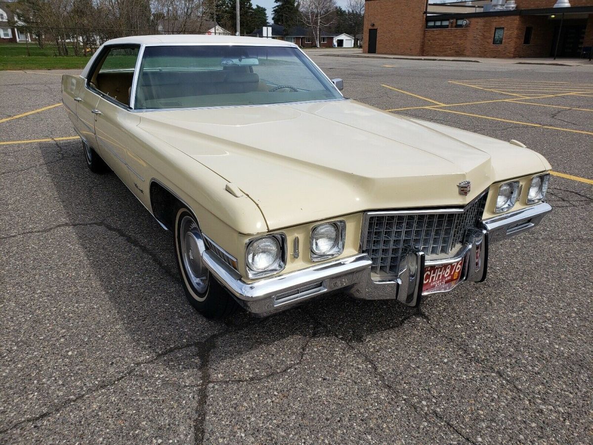 1971 Cadillac DeVille Sedan - photo 2