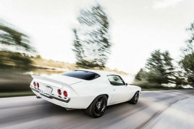 1971 Chevrolet Camaro RS - photo 2