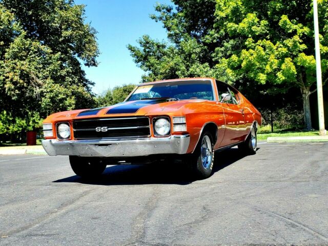 1971 Chevelle SS package bucket seats center console 1971 Chevrolet Chevelle SS