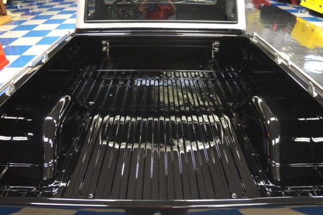 1971 Chevrolet C-10 V8 / Auto / Factory AC / PS - photo 9