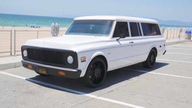 1971 Chevrolet Suburban C10 - photo 2
