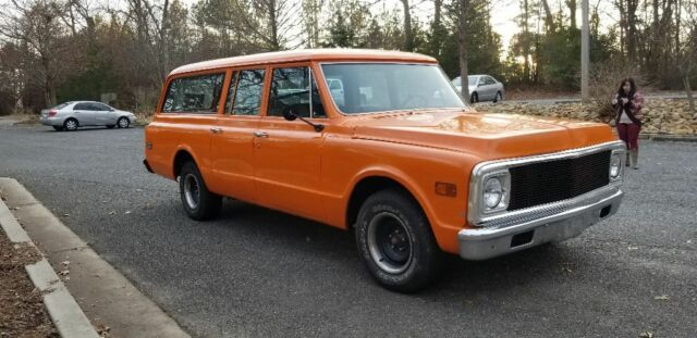 1971 Chevrolet Suburban - photo 2
