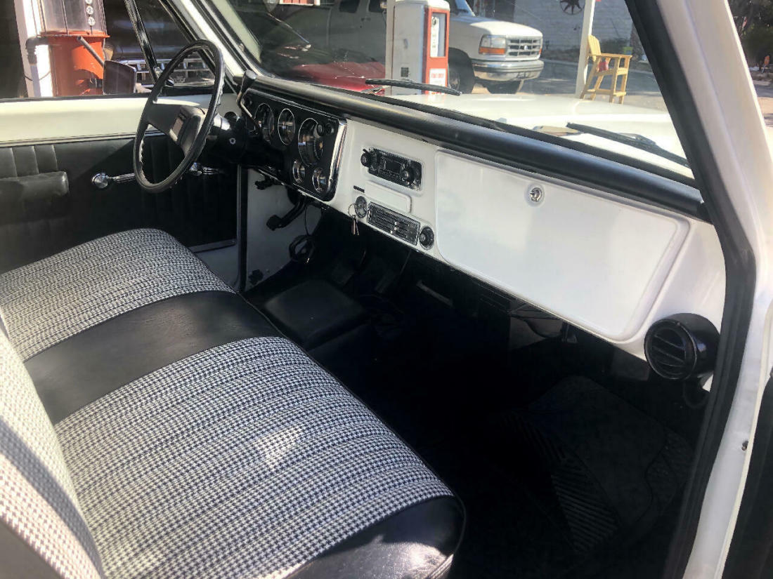 1971 Chevrolet C-10 True SWB 115" Custom 10/ Deluxe - photo 10