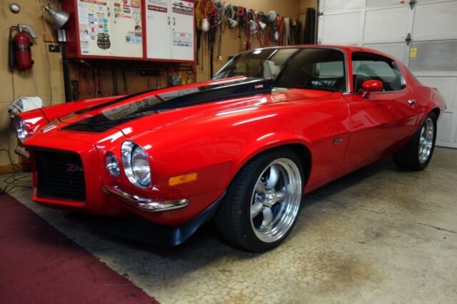 1971 Chevrolet Camaro -RS/Z28 PRO TOURING - LS1 - SUPER CLEAN CAR - photo 2