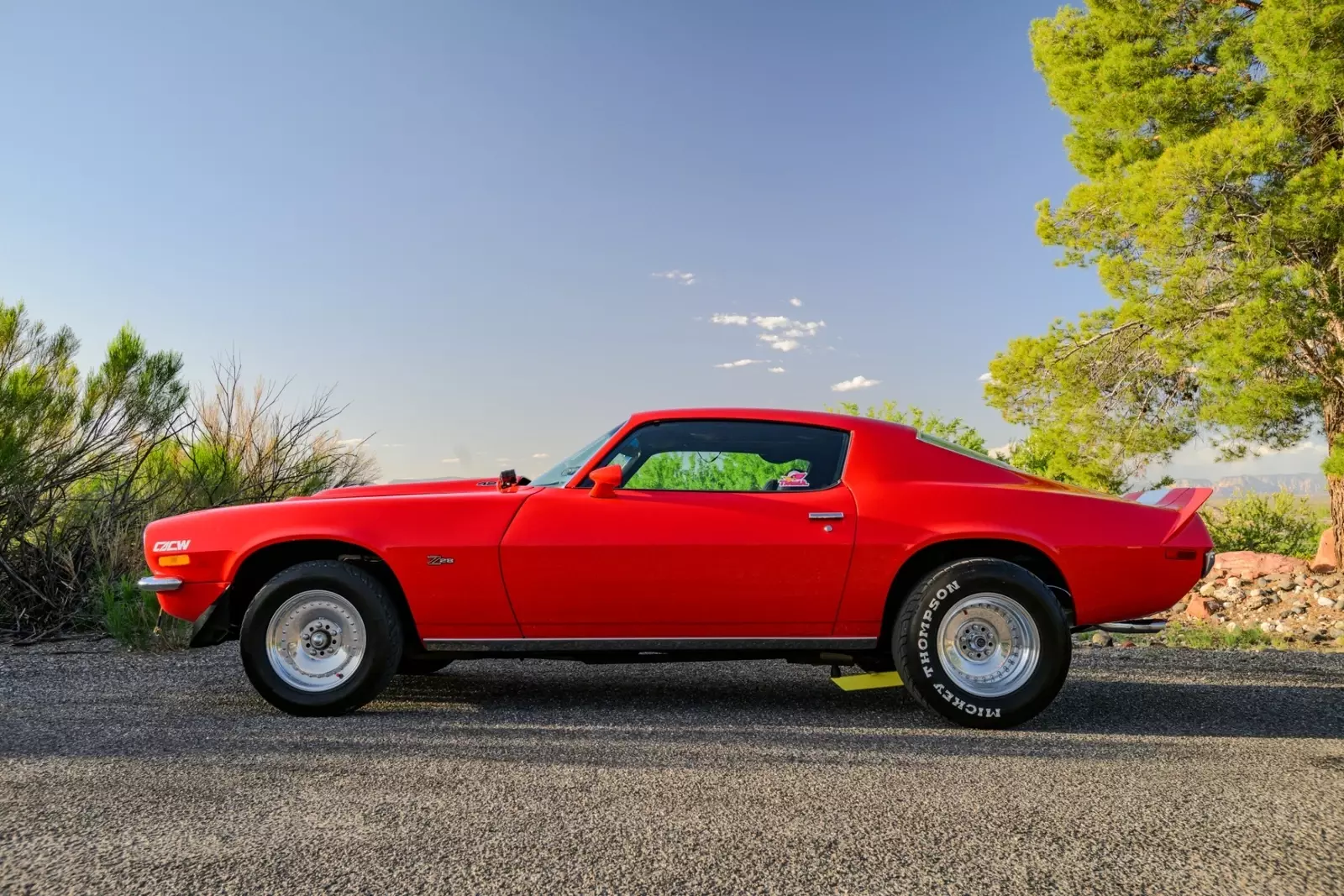 1971 Chevrolet Camaro Z28 Coupe! Brand New 427ci SBC! Fully Restored! Vi - photo 4