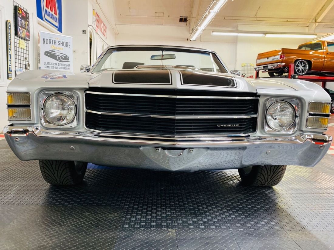 1971 Chevrolet Chevelle - CONVERTIBLE - 4 SPEED - FRESH PAINT- - photo 5