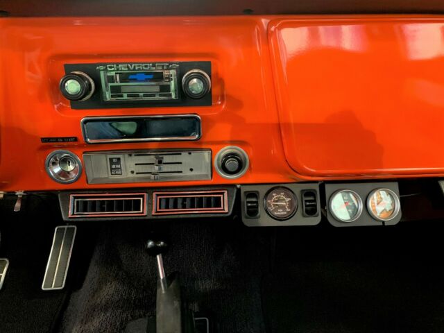 1971 Chevrolet C-10 Cheyenne - photo 11