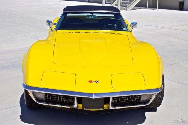 1971 Chevrolet Corvette Stingray Convertible / Full Restoration / 53k Miles / 4-Speed - photo 11