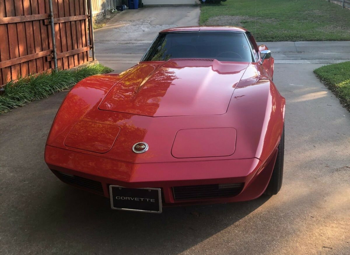 1973 Chevrolet Corvette Stingray V8 350 T-Top Classic Collector Car Coupe - photo 2