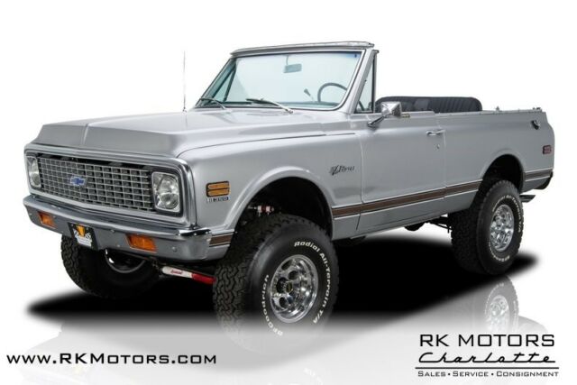 1971 Chevrolet K-5 Blazer CST Silver Metallic SUV 350 V8 3 Speed Automatic 1971 Chevrolet K-5 Blazer CST