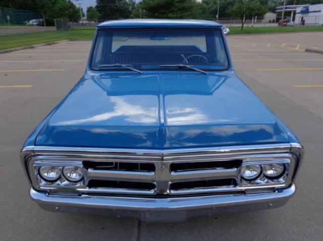 1971 Chevrolet C-10 ROTISSERIE RESTORED - photo 3