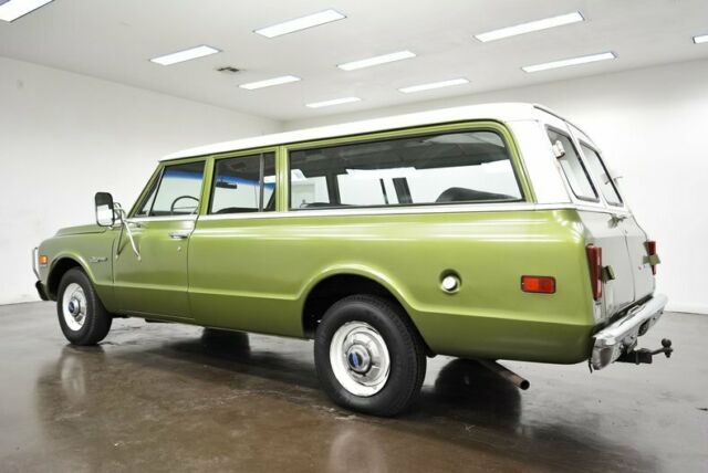 1971 Chevrolet Suburban -- - photo 5