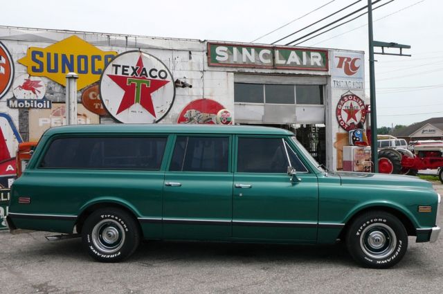 1971 Chevrolet Suburban 3 Door - photo 8