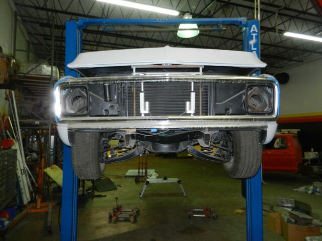 1971 Chevrolet C-10 short bed - photo 2
