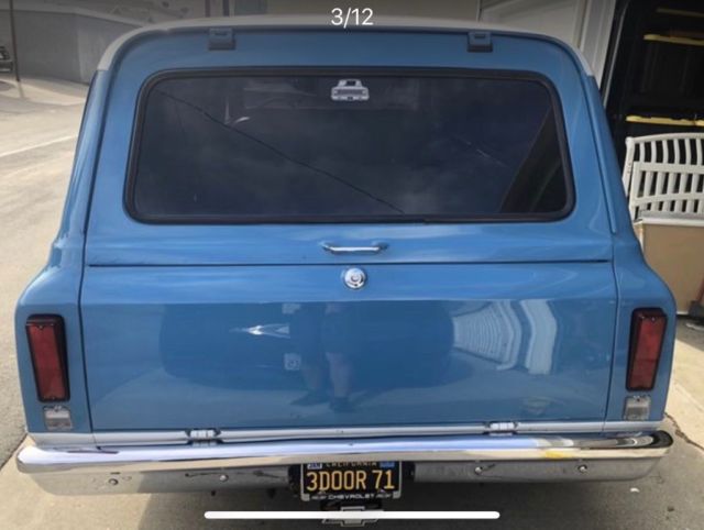 1971 Chevrolet Suburban - photo 2