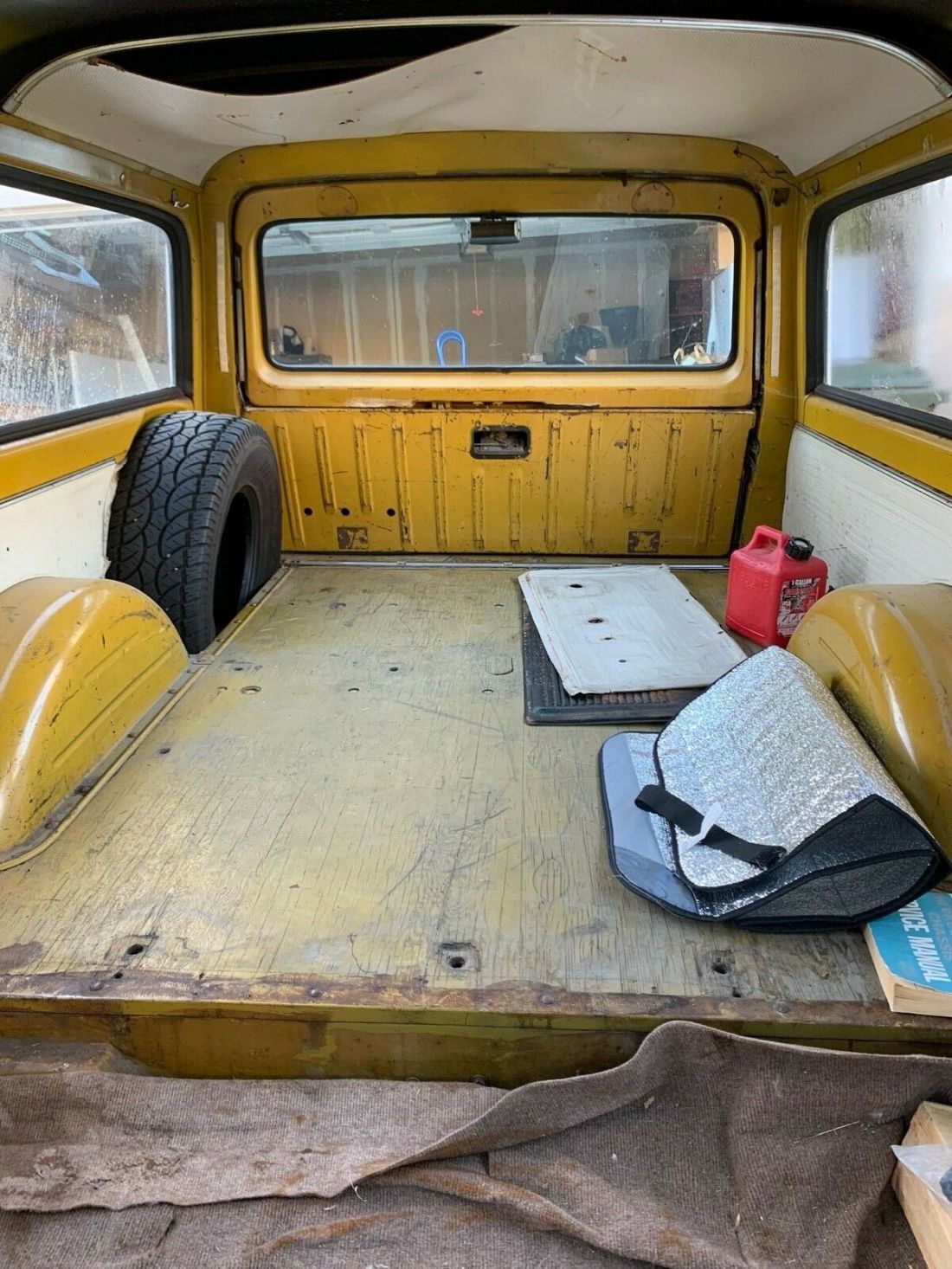 1971 Chevrolet Suburban - photo 10