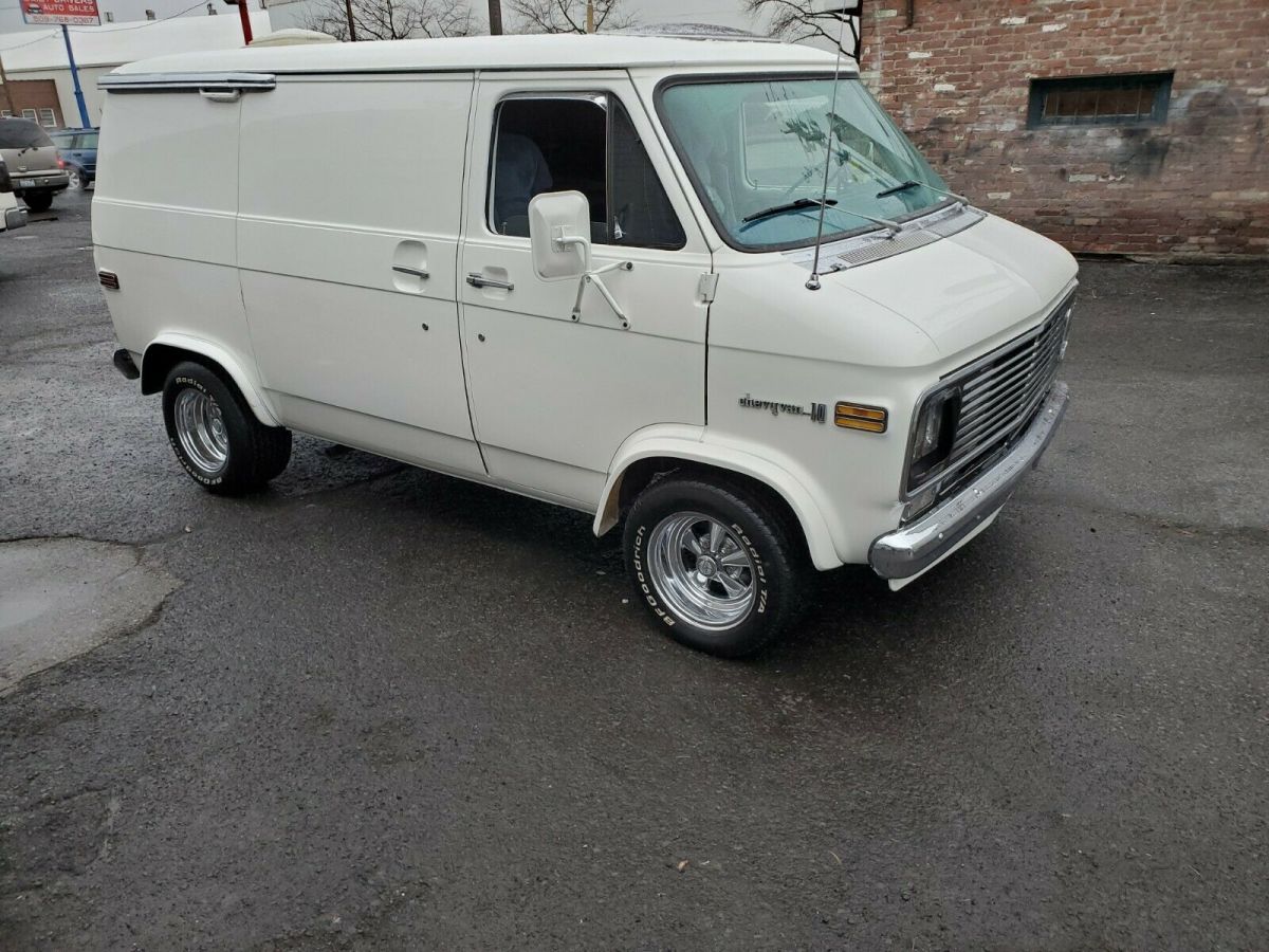 1971 CHEVY VAN 10 70S CUSTOM ORIGINAL 84,000 MILES 1971 Chevrolet G20 Van ORIGINAL SHORTY VAN G10 84,000 ACTUAL MILES 1 OWNE