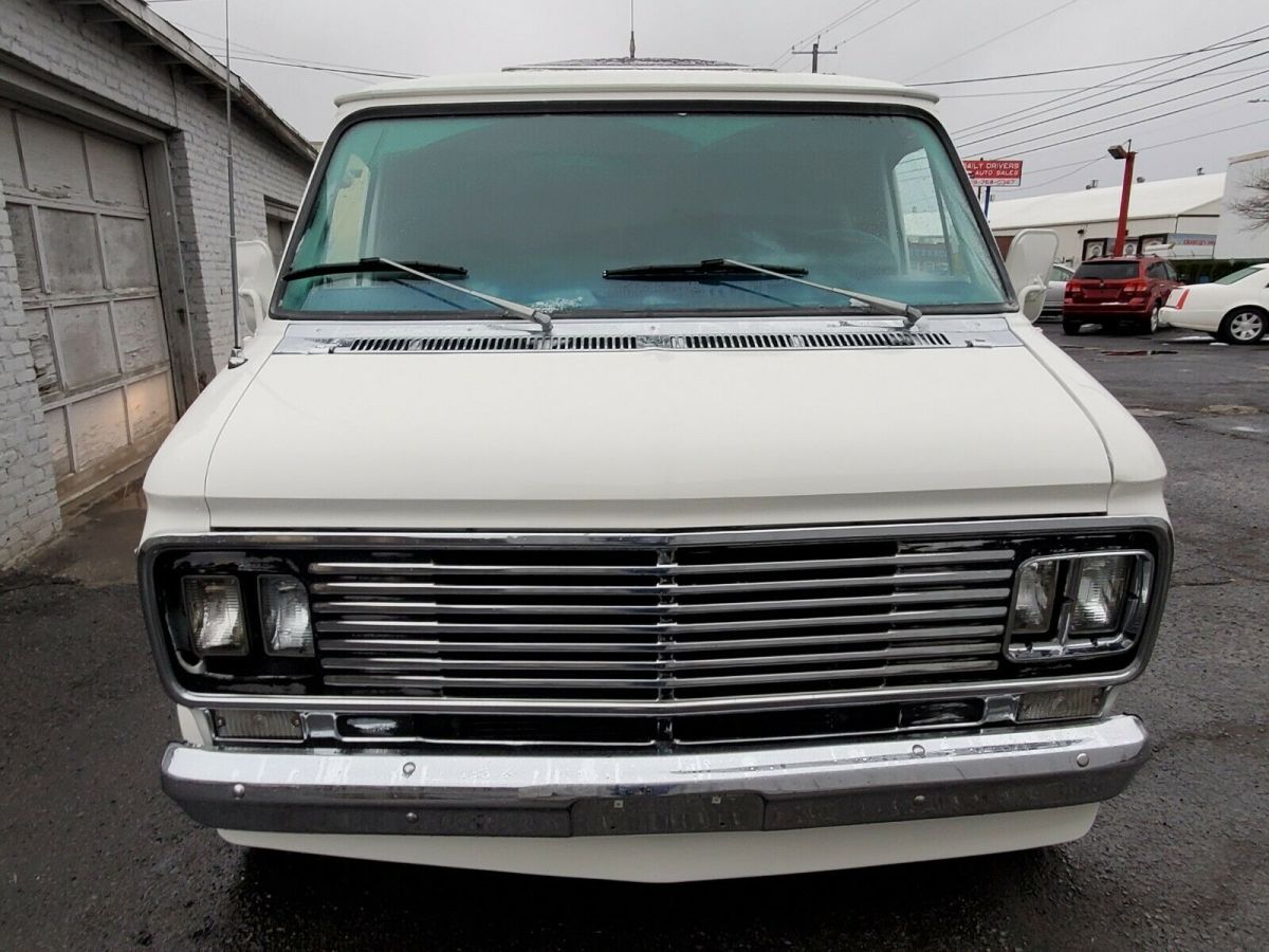 1971 Chevrolet G20 Van ORIGINAL SHORTY VAN G10 84,000 ACTUAL MILES 1 OWNE - photo 11